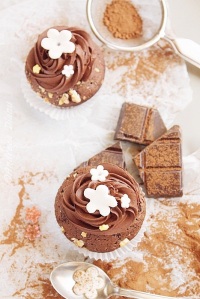 Cupcakes cu ciocolata si crema ganache